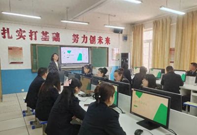 西安旅游职业中等专业学校为长安区公交公司职工开展计算机技能培训